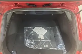 Hyundai i30, 1.5, 117 kW, бензин, механическая, передний привод