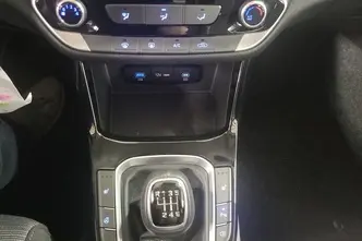 Hyundai i30, 1.5, 117 kW, бензин, механическая, передний привод