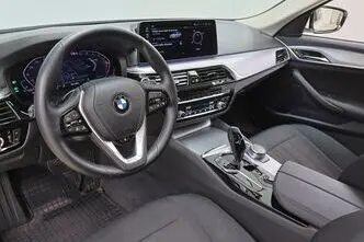 BMW 520, 2.0, 135 kW, hybrid, automatic, rear-wheel drive