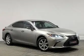 Lexus ES 300, 2.5, 131 kW, гибрид, автомат, передний привод