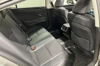 Lexus ES 300, 2.5, 131 kW, гибрид, автомат, передний привод