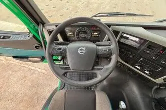 Volvo FM 410 6x2*4, 10.8, 308 kW, diisel, automaat, tagavedu
