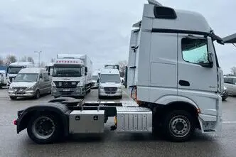 Mercedes-Benz Actros, 12.8, 310 kW, дизель, задний привод