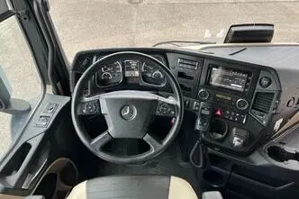 Mercedes-Benz Actros, 12.8, 310 kW, дизель, задний привод