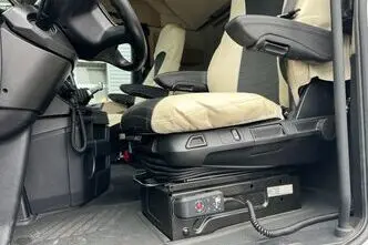 Mercedes-Benz Actros, 12.8, 310 kW, дизель, задний привод