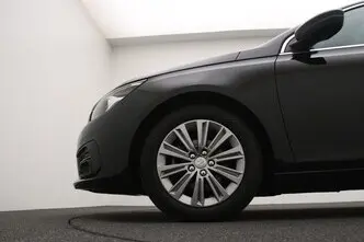 Peugeot 308, 1.5, 96 kW, дизель, механическая, передний привод