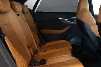 Audi RS Q8 4.0 V8 TFSI quattro, 4.0, 441 kW, hübriid, automaat, nelikvedu