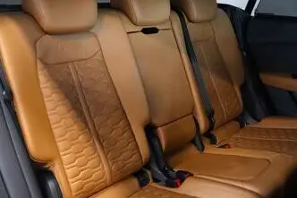 Audi RS Q8 4.0 V8 TFSI quattro, 4.0, 441 kW, hübriid, automaat, nelikvedu