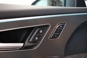 Audi RS Q8 4.0 V8 TFSI quattro, 4.0, 441 kW, hübriid, automaat, nelikvedu