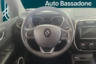 Renault Captur, 0.9, 66 kW, бензин, механическая, передний привод