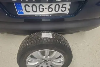 Renault Captur, 0.9, 66 kW, бензин, механическая, передний привод