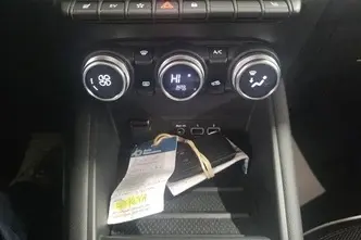 Renault Captur, 1.6, 117 kW, подключаемый гибрид, автомат, передний привод