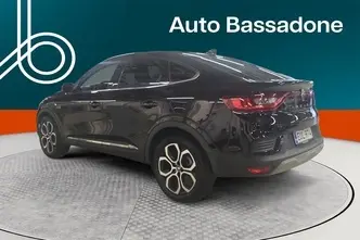 Renault Arkana, 1.6, 105 kW, гибрид, автомат, передний привод