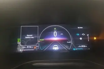 Renault Arkana, 1.6, 105 kW, гибрид, автомат, передний привод