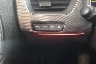 Renault Arkana, 1.6, 105 kW, гибрид, автомат, передний привод