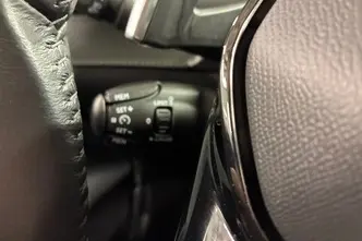 Peugeot 208, 1.2, 74 kW, бензин, автомат, передний привод