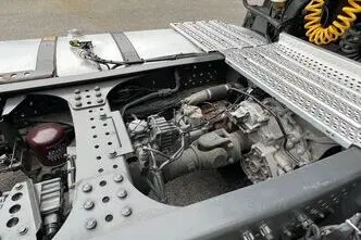 Mercedes-Benz Actros, 12.8, 330 kW, дизель, задний привод