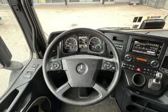 Mercedes-Benz Actros, 12.8, 330 kW, дизель, задний привод