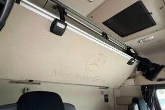 Mercedes-Benz Actros, 12.8, 330 kW, дизель, задний привод