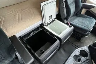 Mercedes-Benz Actros, 12.8, 330 kW, дизель, задний привод