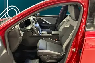 Opel Astra, 1.2, 96 kW, бензин, автомат, передний привод