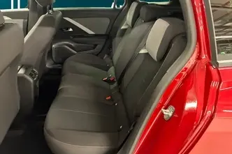 Opel Astra, 1.2, 96 kW, бензин, автомат, передний привод