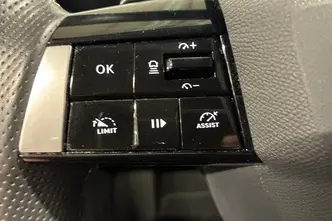 Opel Astra, 1.2, 96 kW, petrol, automatic, front-wheel drive