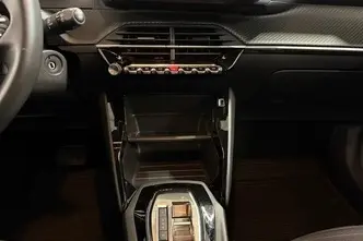 Peugeot 2008, 1.2, 96 kW, petrol, automatic, front-wheel drive