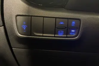 Hyundai Kona, 1.6, 77 kW, hybrid, automatic, front-wheel drive