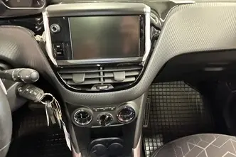 Peugeot 2008, 1.2, 60 kW, бензин, автомат, передний привод