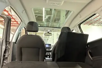Peugeot 2008, 1.2, 60 kW, бензин, автомат, передний привод