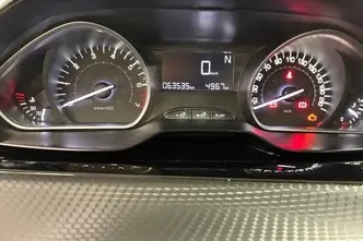Peugeot 2008, 1.2, 60 kW, бензин, автомат, передний привод
