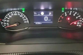 Peugeot 208, 1.2, 74 kW, бензин, автомат, передний привод