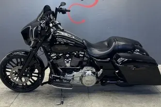 Harley-Davidson Street Glide, 1.9, bensiin, manuaal, tagavedu