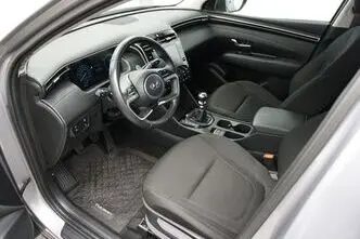 Hyundai Tucson, 1.6, 110.1 kW, petrol, manual, front-wheel drive