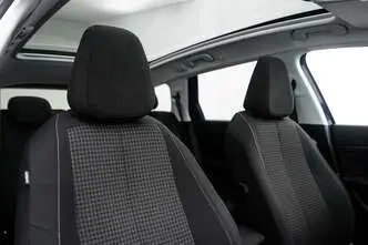 Peugeot 308, 1.5, 96 kW, diesel, manual, front-wheel drive