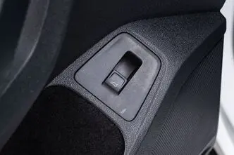 Volkswagen Tiguan, 2.0, 110 kW, дизель, автомат, передний привод