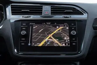 Volkswagen Tiguan, 2.0, 110 kW, дизель, автомат, полный привод