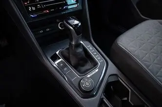 Volkswagen Tiguan, 2.0, 110 kW, дизель, автомат, полный привод