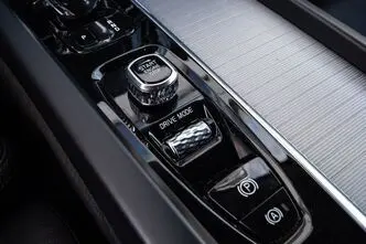 Volvo XC60, 2.0, 140 kW, diesel, automatic, four-wheel drive