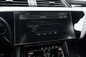 Audi e-tron, 300 kW, elekter, automaat, nelikvedu