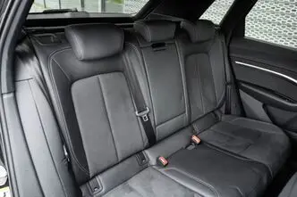 Audi e-tron, 300 kW, elekter, automaat, nelikvedu