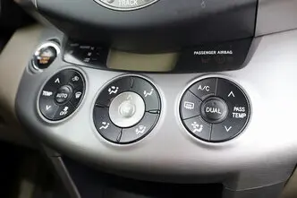 Toyota RAV4, 2.0, 112 kW, bensiin, automaat, nelikvedu