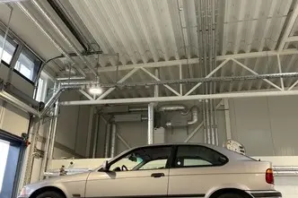 BMW 318, 1.8, 103 kW, bensiin, automaat, tagavedu