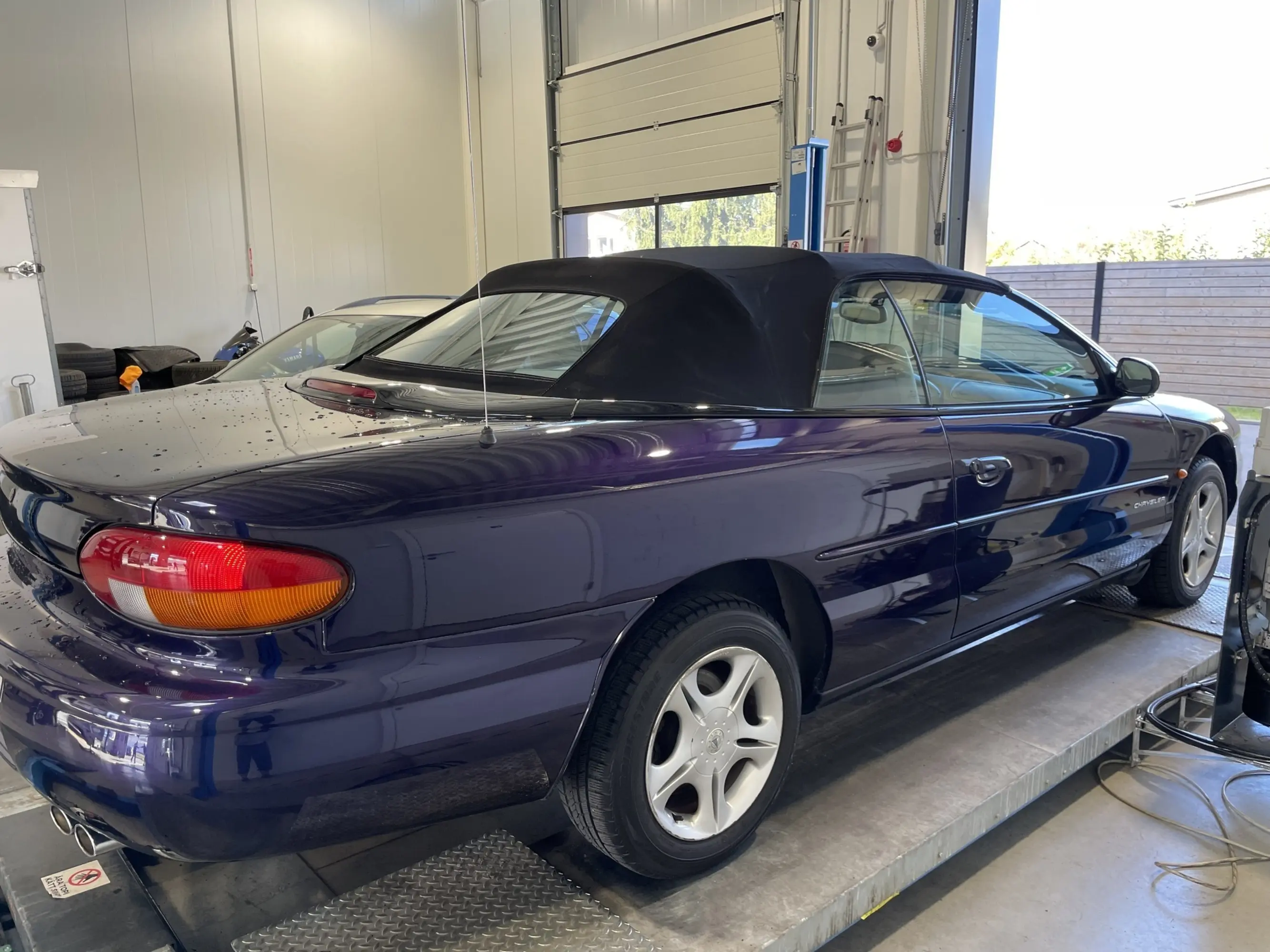 Chrysler Stratus, 2.5, 120 kW, petrol, automatic, front-wheel drive