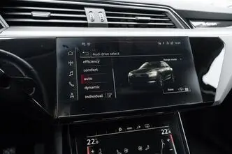 Audi e-tron, 300 kW, elekter, automaat, nelikvedu