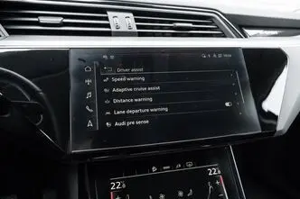 Audi e-tron, 300 kW, elekter, automaat, nelikvedu