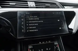 Audi e-tron, 300 kW, elekter, automaat, nelikvedu