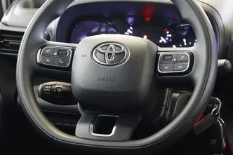 Toyota Proace City, 1.5, 75 kW, дизель, механическая, передний привод