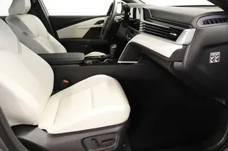 Toyota Camry, 2.5, 137 kW, hübriid, automaat, esivedu